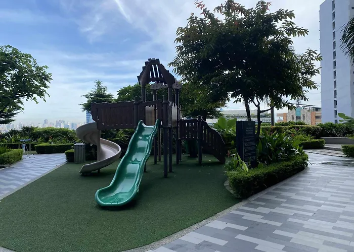 Air Residences 49f View, Wifi & Netflix