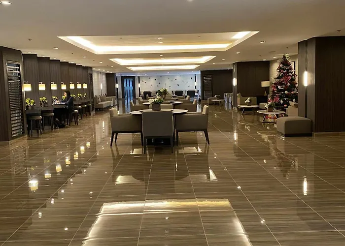 Air Residences 49f View, Wifi & Netflix Apartment Manila