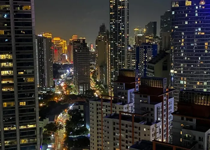 Air Residences 49f View, Wifi & Netflix Apartment Manila